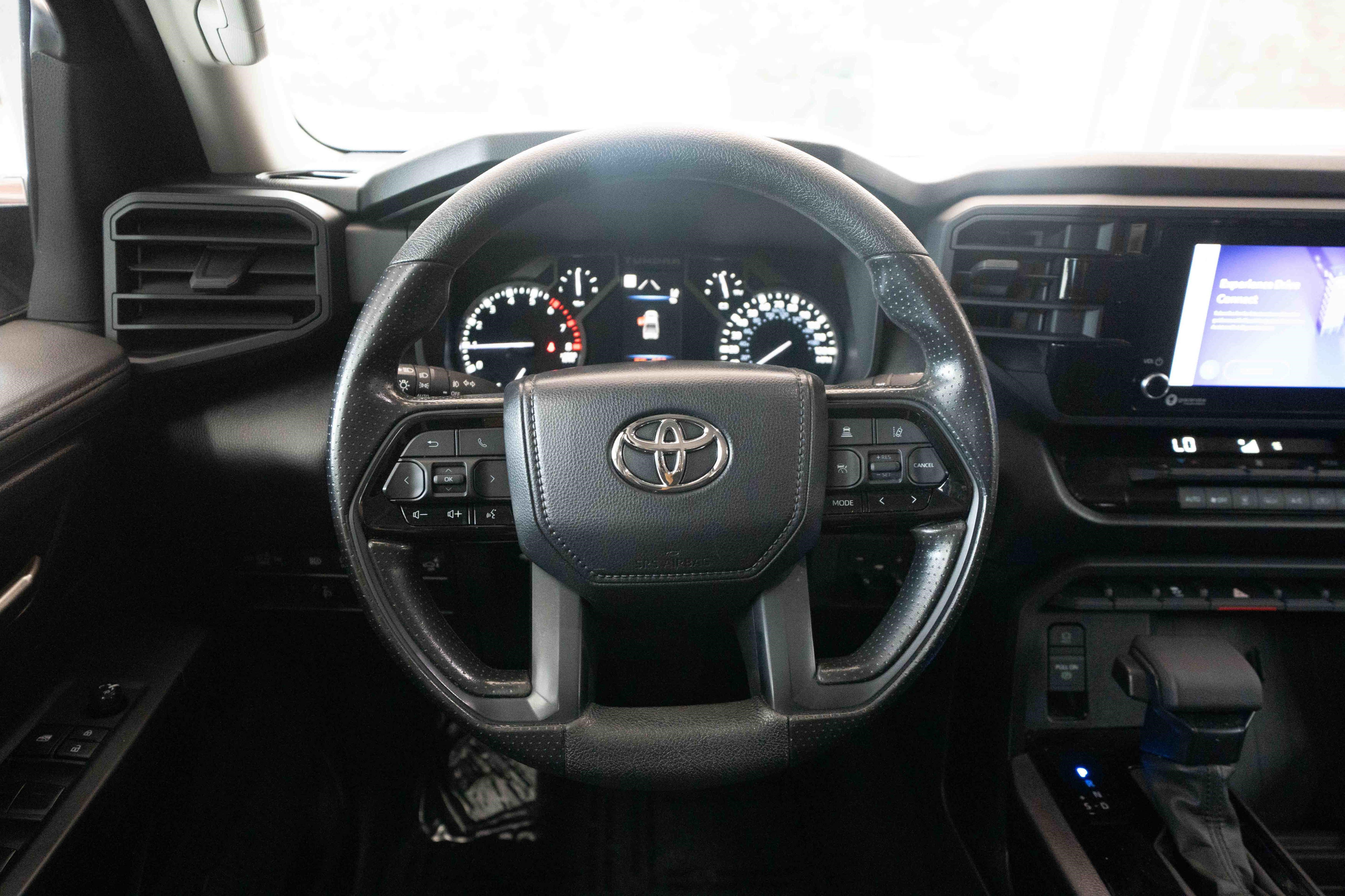 Used 2023 Toyota Tundra SR5 w/ SR5 Convenience Package AWD/4WD image 21