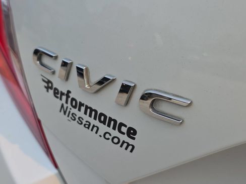 Used 2019 Honda Civic Sport image 11