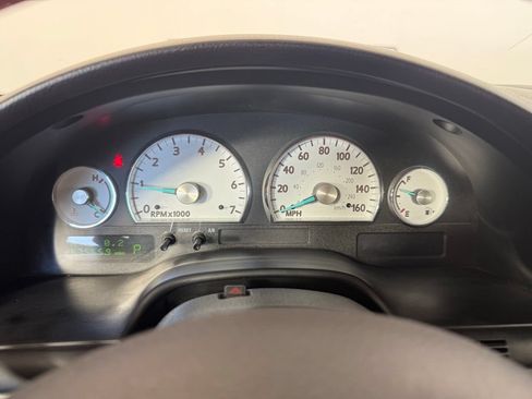 Used 2003 Ford Thunderbird RWD image 26