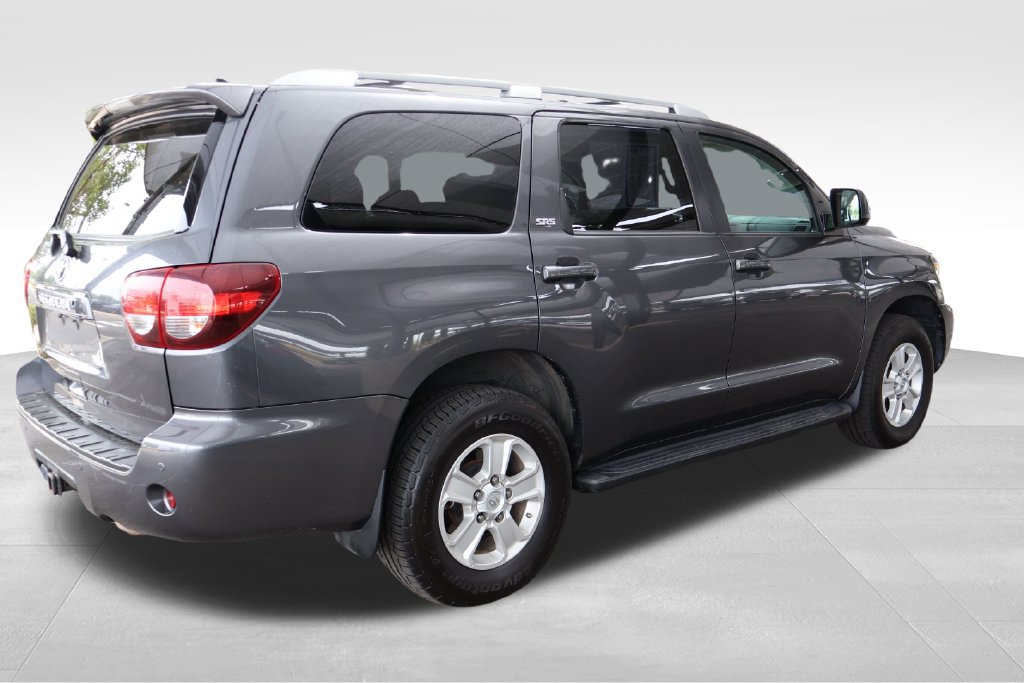 Used 2019 Toyota Sequoia SR5 AWD/4WD image 14