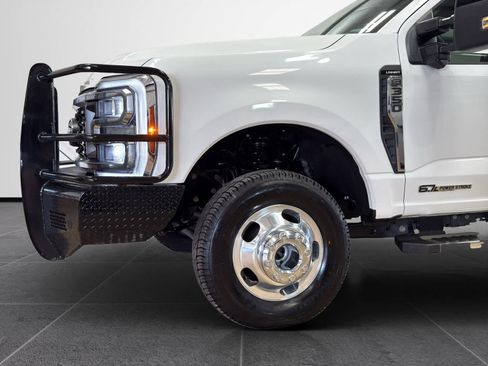 Used 2024 Ford F350 Lariat w/ FX4 Off-Road Package image 8