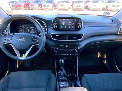 Used 2019 Hyundai Tucson SE image 15