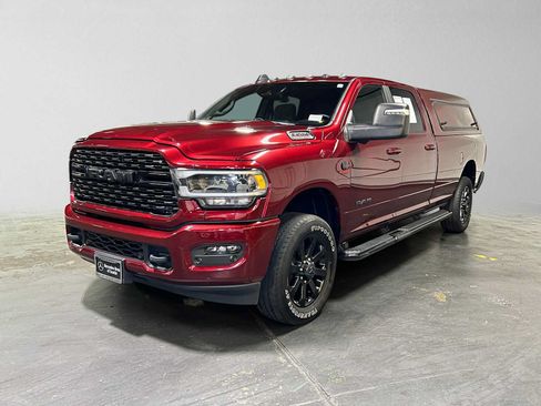 Used 2023 RAM 3500 Big Horn w/ Level B Equipment Group AWD/4WD image 7