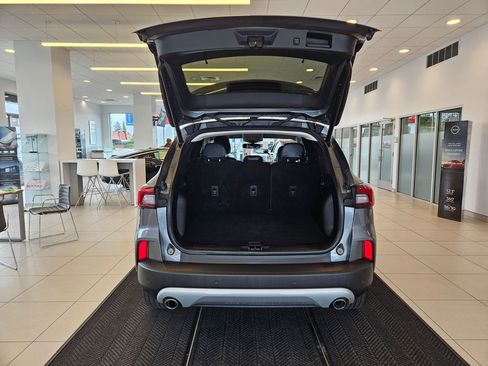 Used 2024 Ford Escape Platinum AWD/4WD image 9