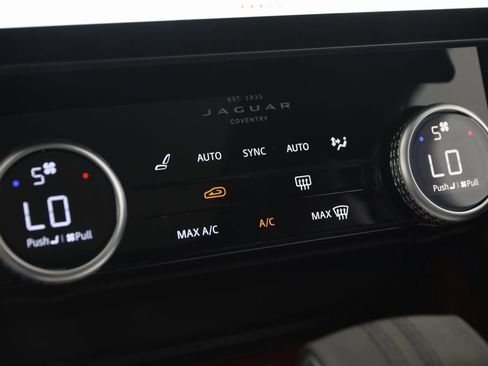 Used 2024 Jaguar XF R-Dynamic SE image 35