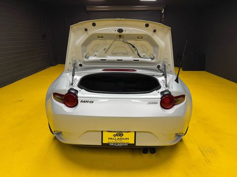 Used 2016 MAZDA MX-5 Miata Club image 13
