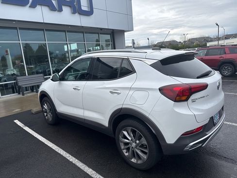 Used 2021 Buick Encore GX Essence w/ Experience Buick Package image 4