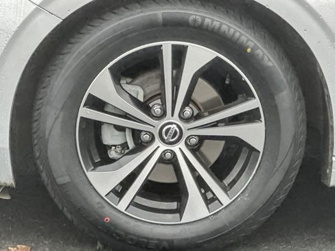 Used 2021 Nissan Sentra SV image 25