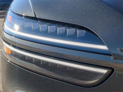 New 2026 Genesis GV70 3.5T Sport Prestige image 9