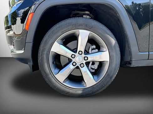 Used 2022 Jeep Grand Cherokee L Limited w/ Luxury Tech Group II AWD/4WD image 32