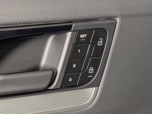 New 2026 Porsche Cayenne Coupe AWD/4WD image 26