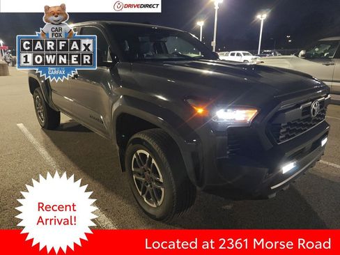 Used 2024 Toyota Tacoma TRD Sport w/ TRD Sport Premium Package image 1