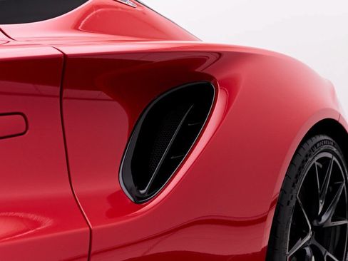 Used 2025 Lotus Emira RWD image 22