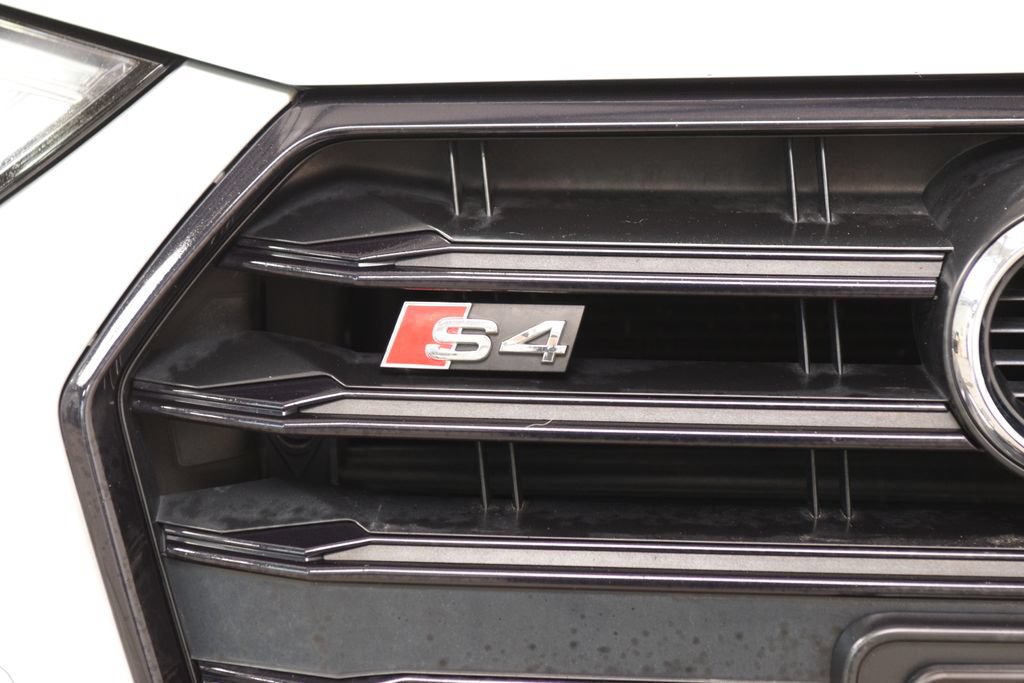 Used 2019 Audi S4 Premium Plus w/ Premium Plus Package AWD/4WD image 14