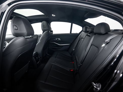 Used 2021 BMW 330i xDrive Sedan image 17