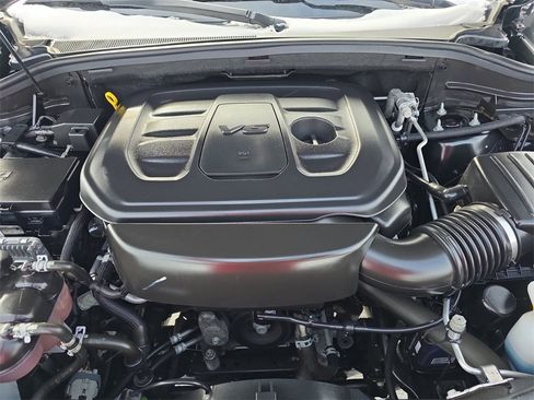 Used 2022 Jeep Grand Cherokee Limited image 27