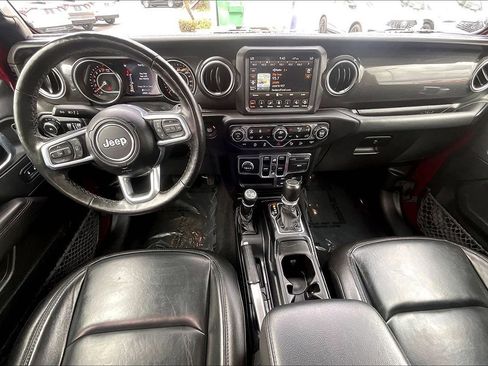 Used 2021 Jeep Wrangler Unlimited Sahara AWD/4WD image 9