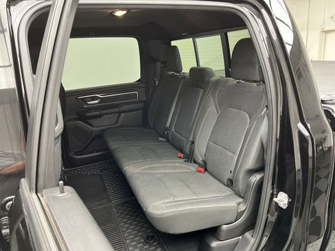 Used 2019 RAM 1500 Big Horn AWD/4WD image 12