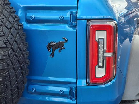 Used 2022 Ford Bronco Wildtrak image 25