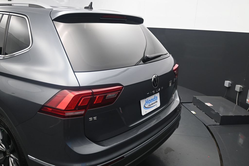 Used 2022 Volkswagen Tiguan SE FWD image 14