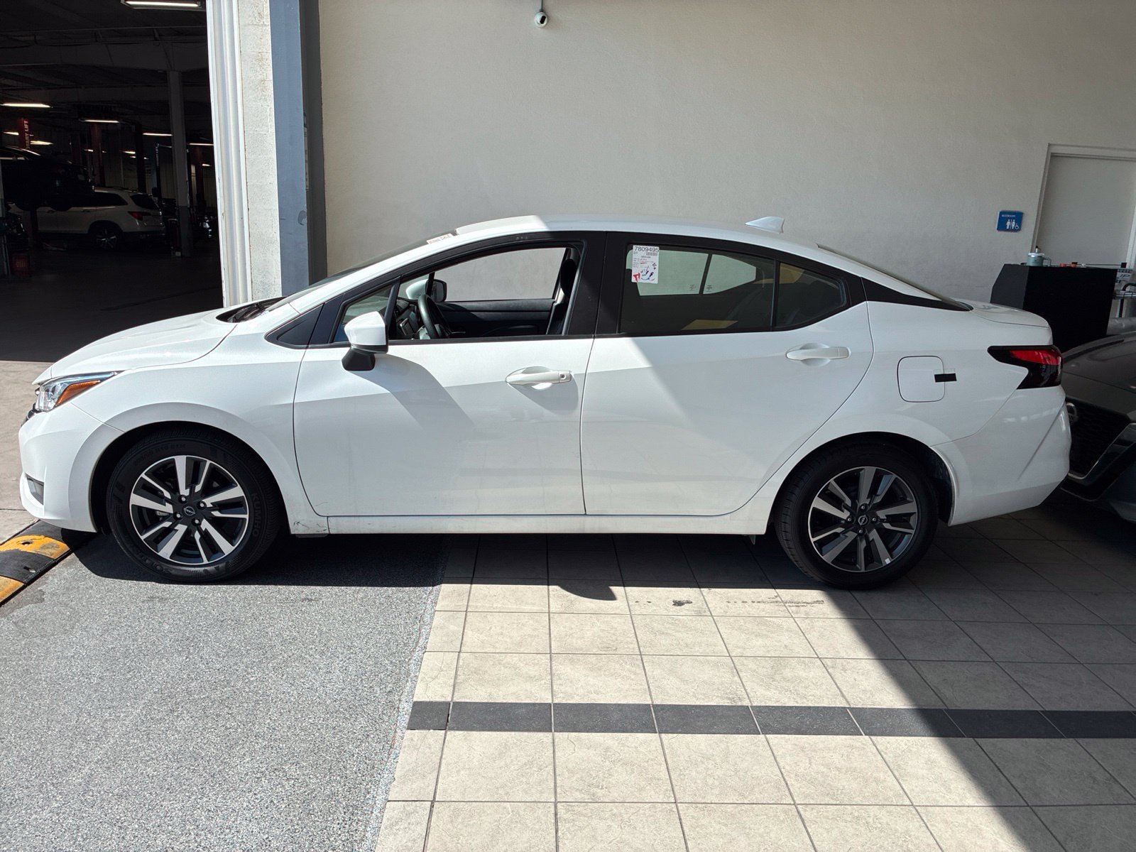 Used 2025 Nissan Versa SV FWD image 2
