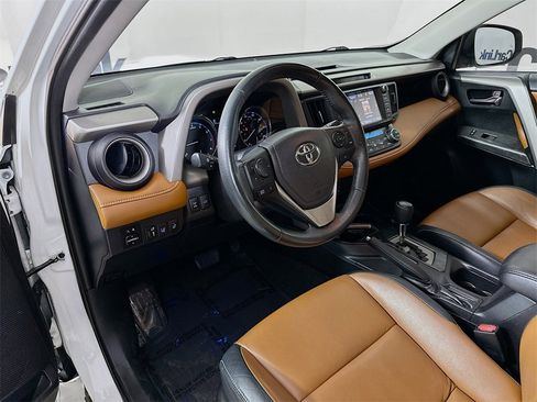 Used 2017 Toyota RAV4 Platinum image 10