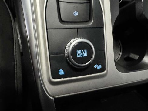 Used 2022 Ford Explorer XLT w/ Equipment Group 202A image 28