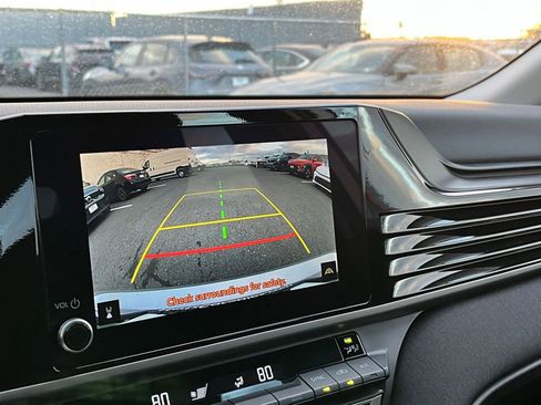 Used 2025 Toyota Camry LE image 17