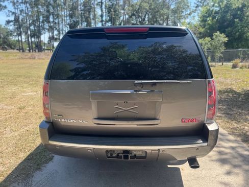 Used 2012 GMC Yukon XL Denali AWD/4WD image 8
