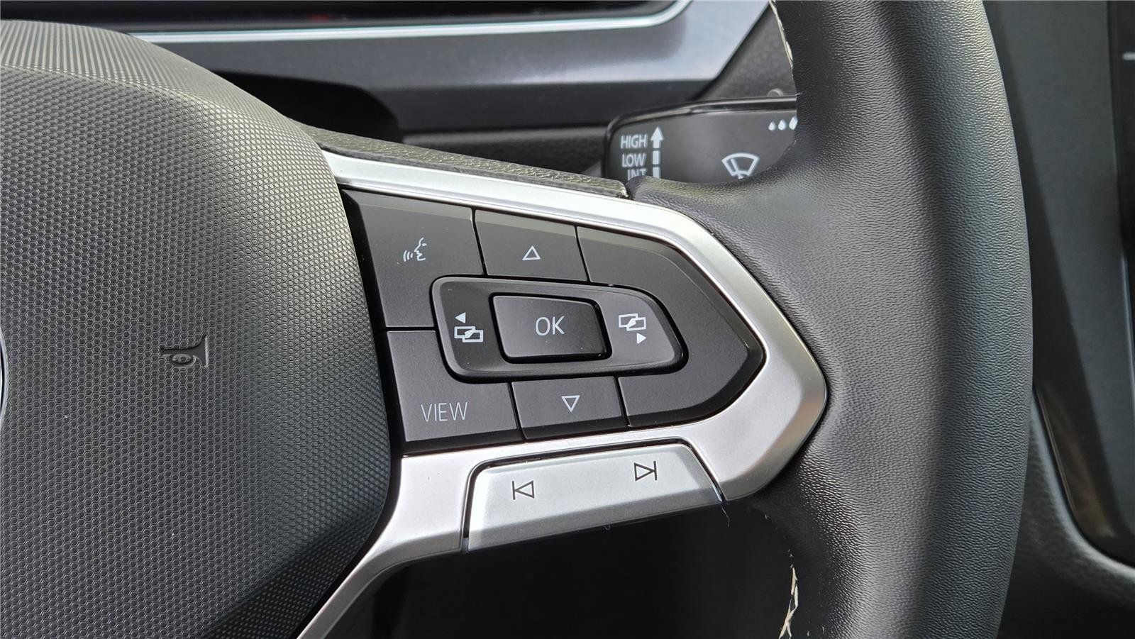 Certified 2022 Volkswagen Tiguan SE AWD/4WD image 20