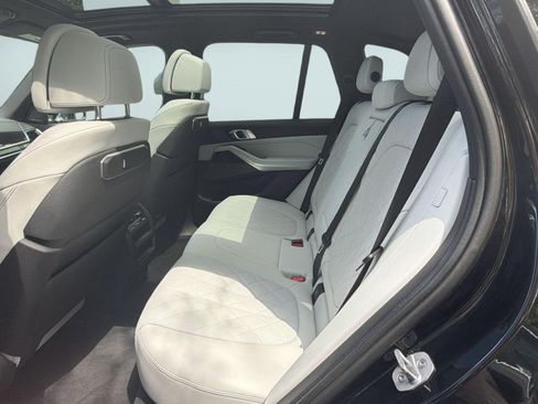 Used 2024 BMW X5 M60i AWD/4WD image 14