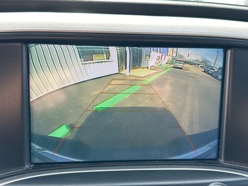 Used 2018 GMC Sierra 1500 SLT w/ SLT Premium Package image 16