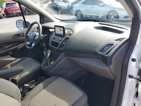 Used 2020 Ford Transit Connect XL image 39