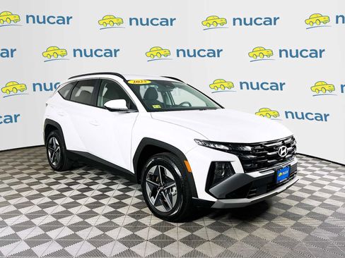 Certified 2025 Hyundai Tucson SEL image 1