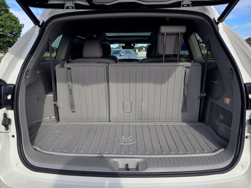 Certified 2019 Toyota Highlander Limited Platinum AWD/4WD image 22