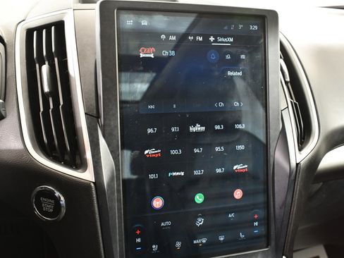 Used 2023 Ford Edge SEL w/ Convenience Package image 28