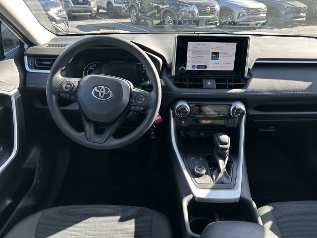 Used 2024 Toyota RAV4 LE AWD/4WD image 14