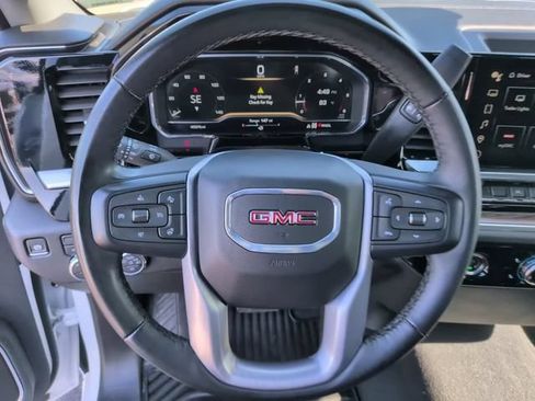 Used 2024 GMC Sierra 1500 Elevation AWD/4WD image 17