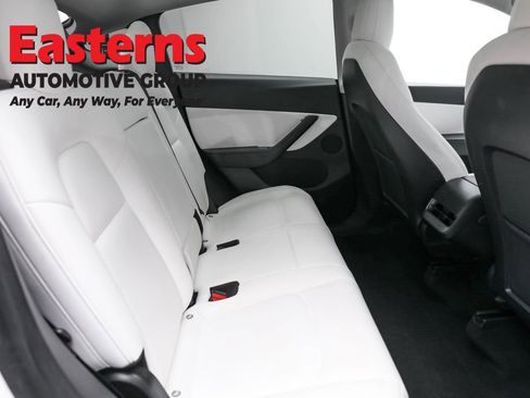 Used 2020 Tesla Model Y Long Range image 20