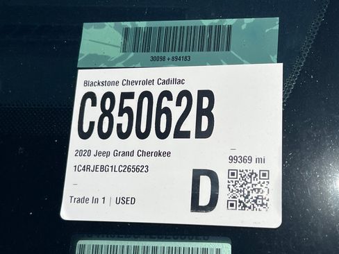 Used 2020 Jeep Grand Cherokee Limited w/ Luxury Group II RWD image 3