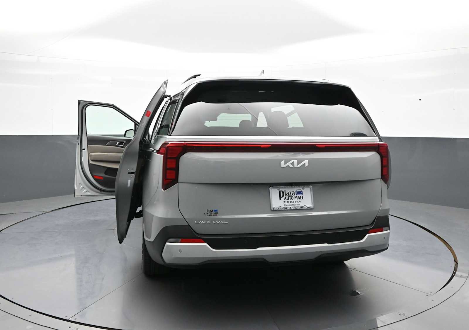 Used 2025 Kia Carnival EX FWD image 48