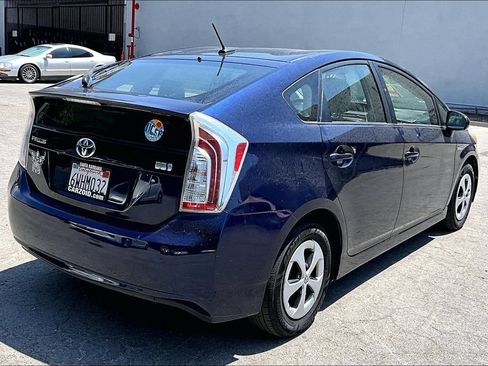 Used 2012 Toyota Prius Three FWD image 4