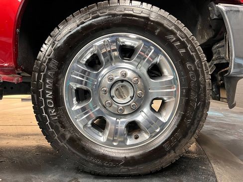 Used 2015 Ford F250 Lariat w/ Lariat Ultimate Package image 21