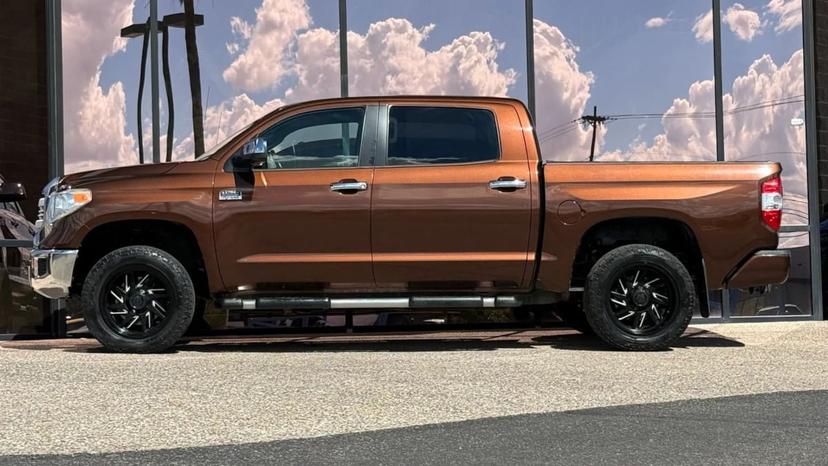 Used 2015 Toyota Tundra 1794 Edition AWD/4WD image 5