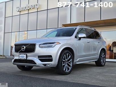 Used 2017 Volvo XC90 T6 Momentum w/ Vision Package