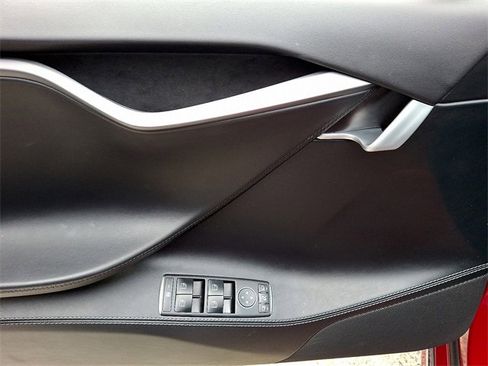 Used 2020 Tesla Model S Long Range image 17
