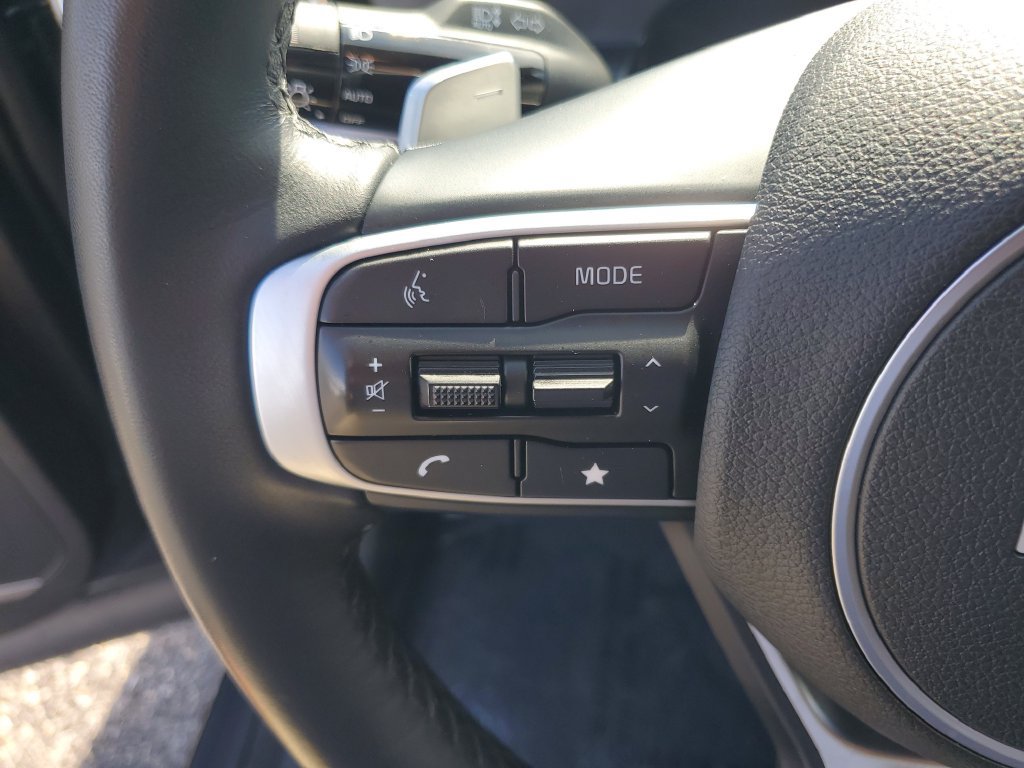 Used 2025 Kia Sportage EX AWD/4WD image 12