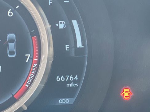 Used 2016 Lexus IS 350 AWD image 40