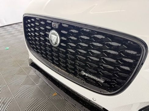 Used 2025 Jaguar F-PACE R-Dynamic S image 40