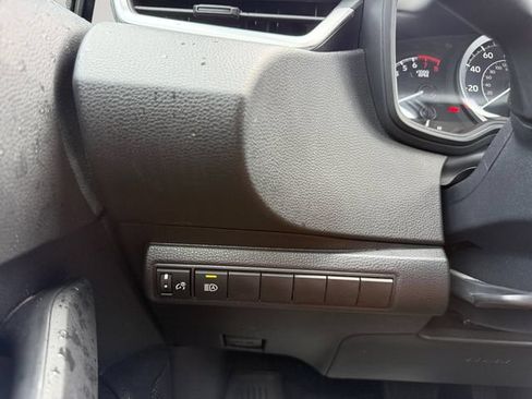Used 2022 Toyota Corolla LE FWD image 22